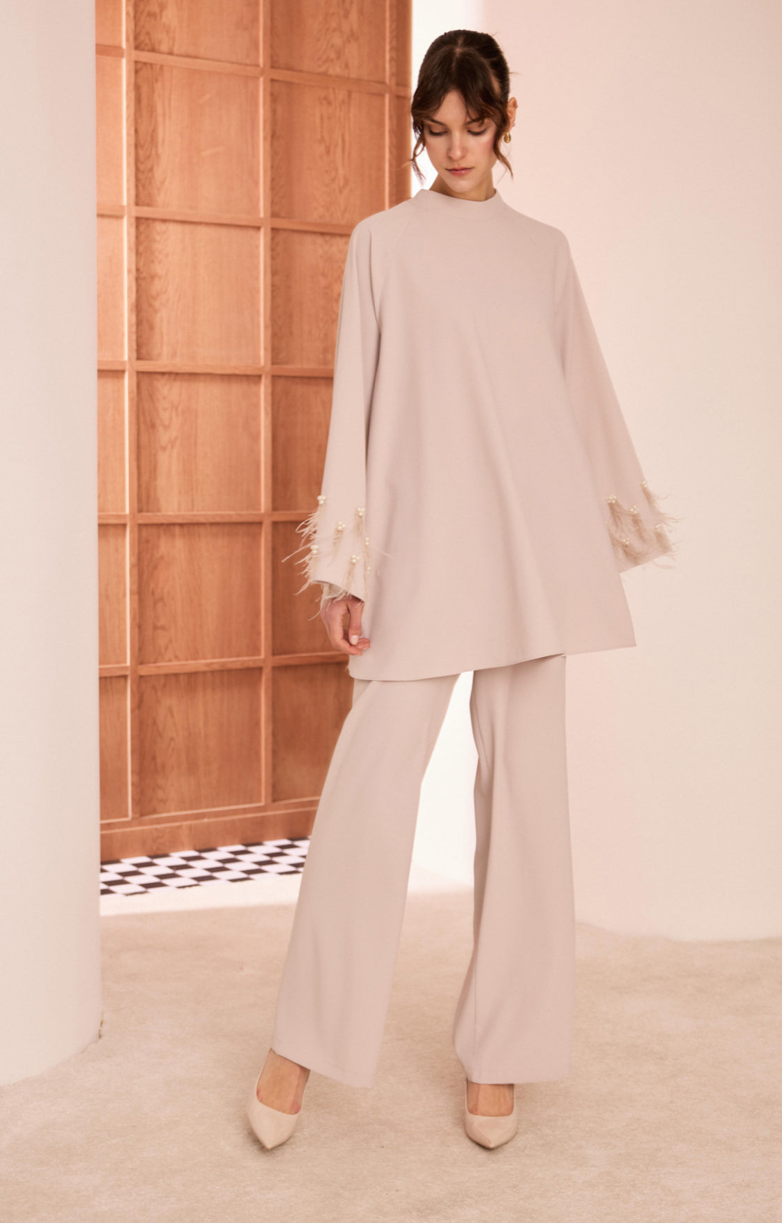 The Pearl Cuff Set | طقم الكُمّ المزيّن باللؤلؤ (طقم العيد)