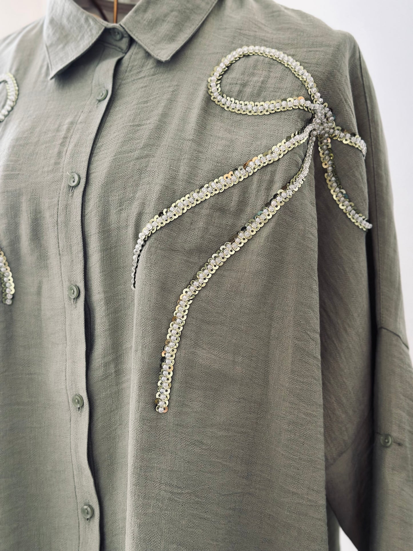 Luxe Bows Shirts | قميص أناقة الفيونكات (Lenin) (5 Colours)