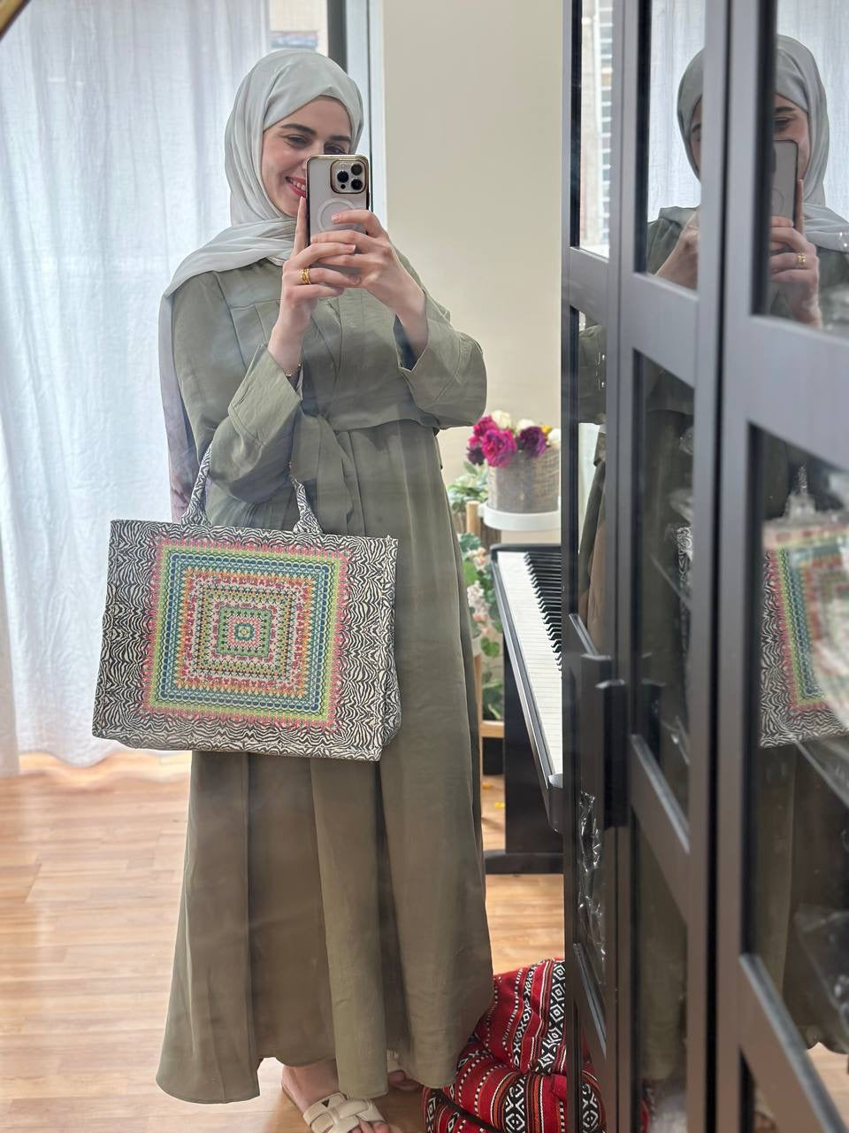 Tied Elegance – فستان بربطة جانبية أنيقة طويل شرعي