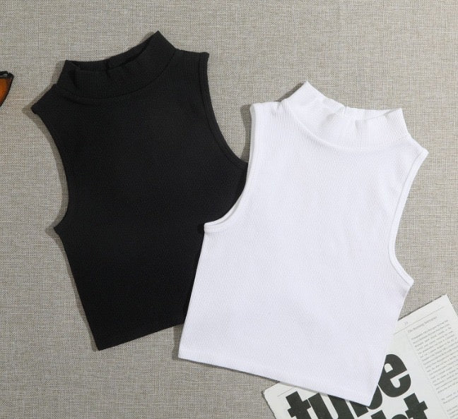 Cropped High-Neck Sleeveless Top for Blazers & Abayas بلوزة قصيرة بياقة عالية بدون أكمام للبليزر والعبايات