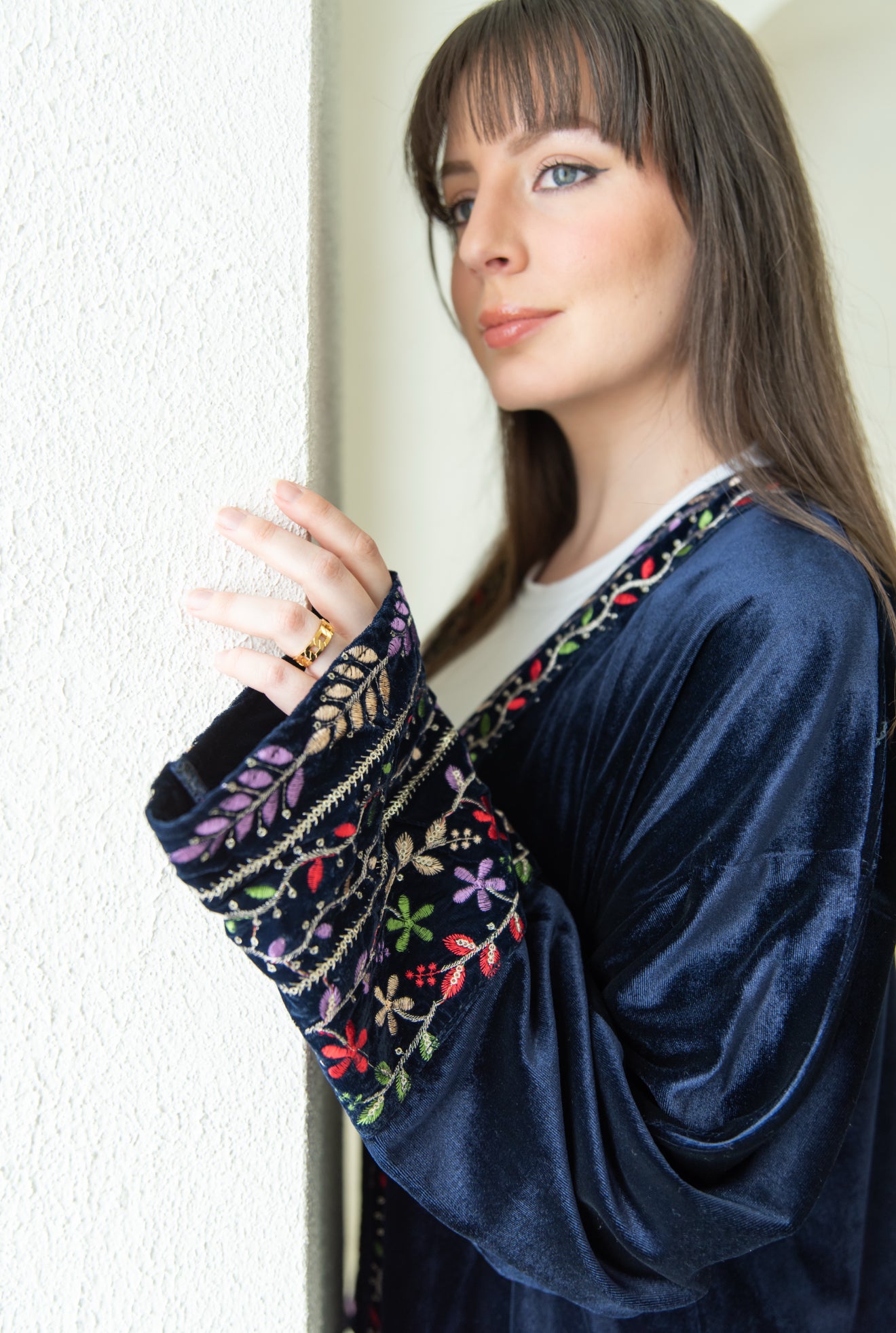 عباءة المخمل المزهر | The Velvet Blossom Abaya 🌿✨