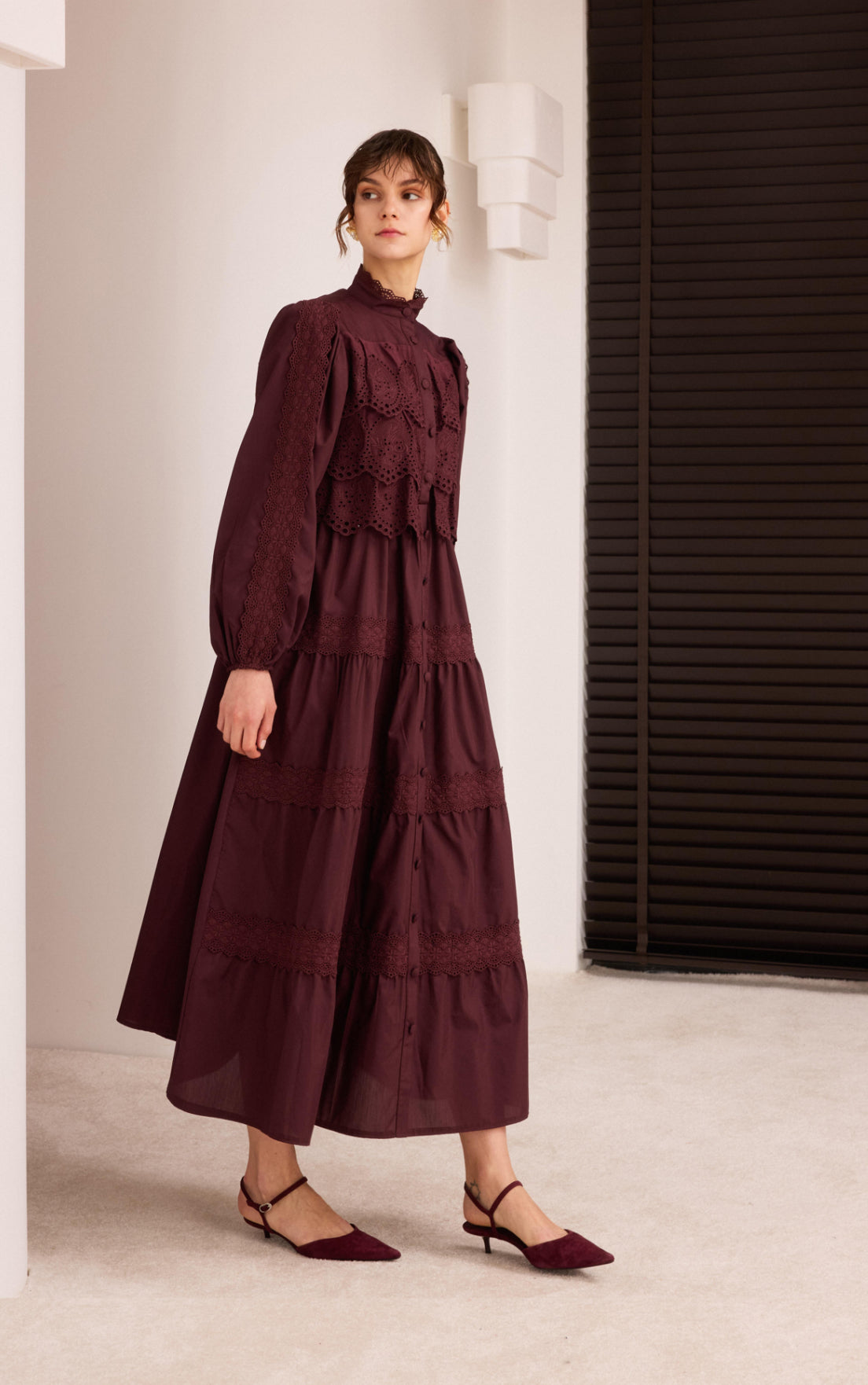 Classic Dentelle Dress 👗 فستان دانتيل كلاسيكي