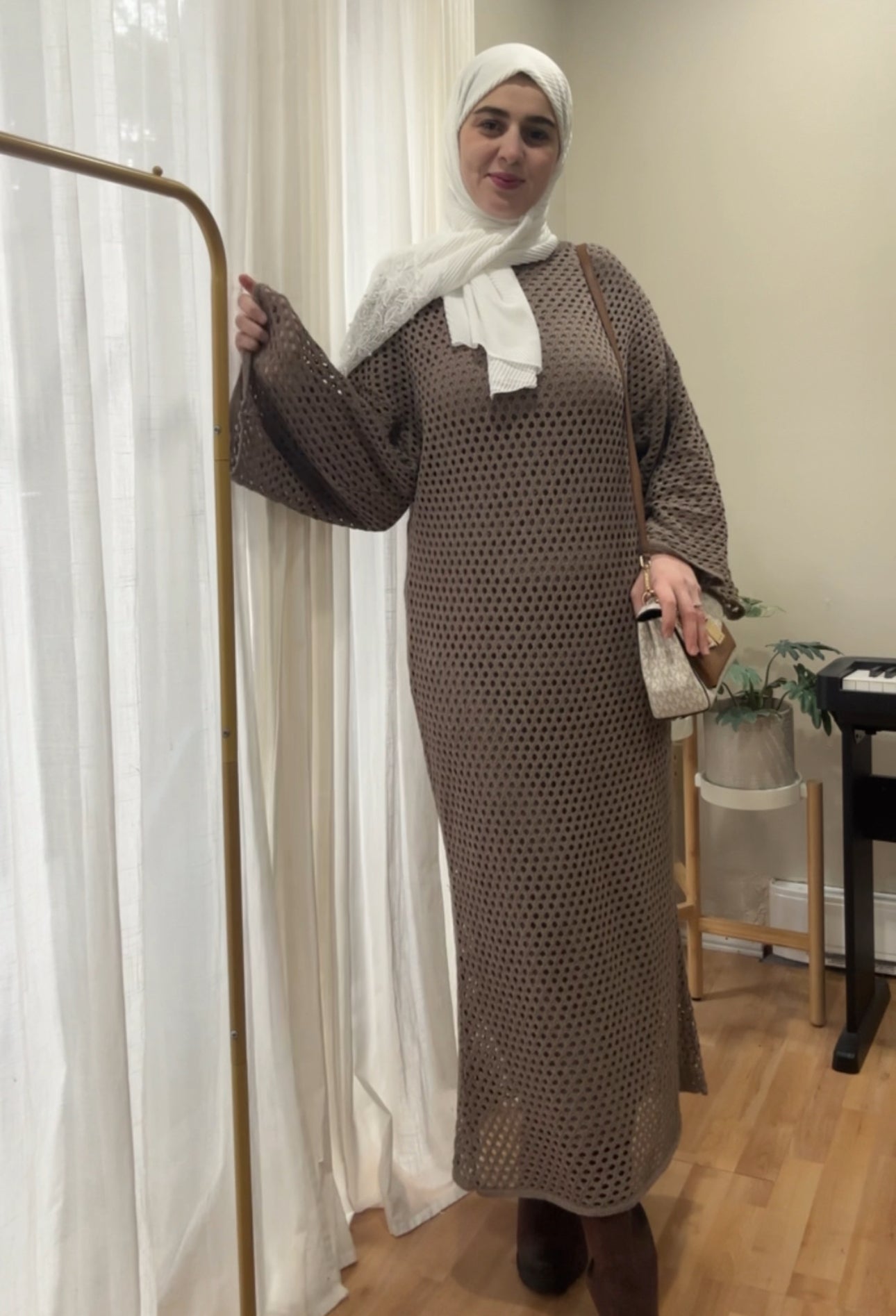 Elegant Textured Dress with Belt(3pcs)
فستان أنيق بنقشة مميزة وحزام