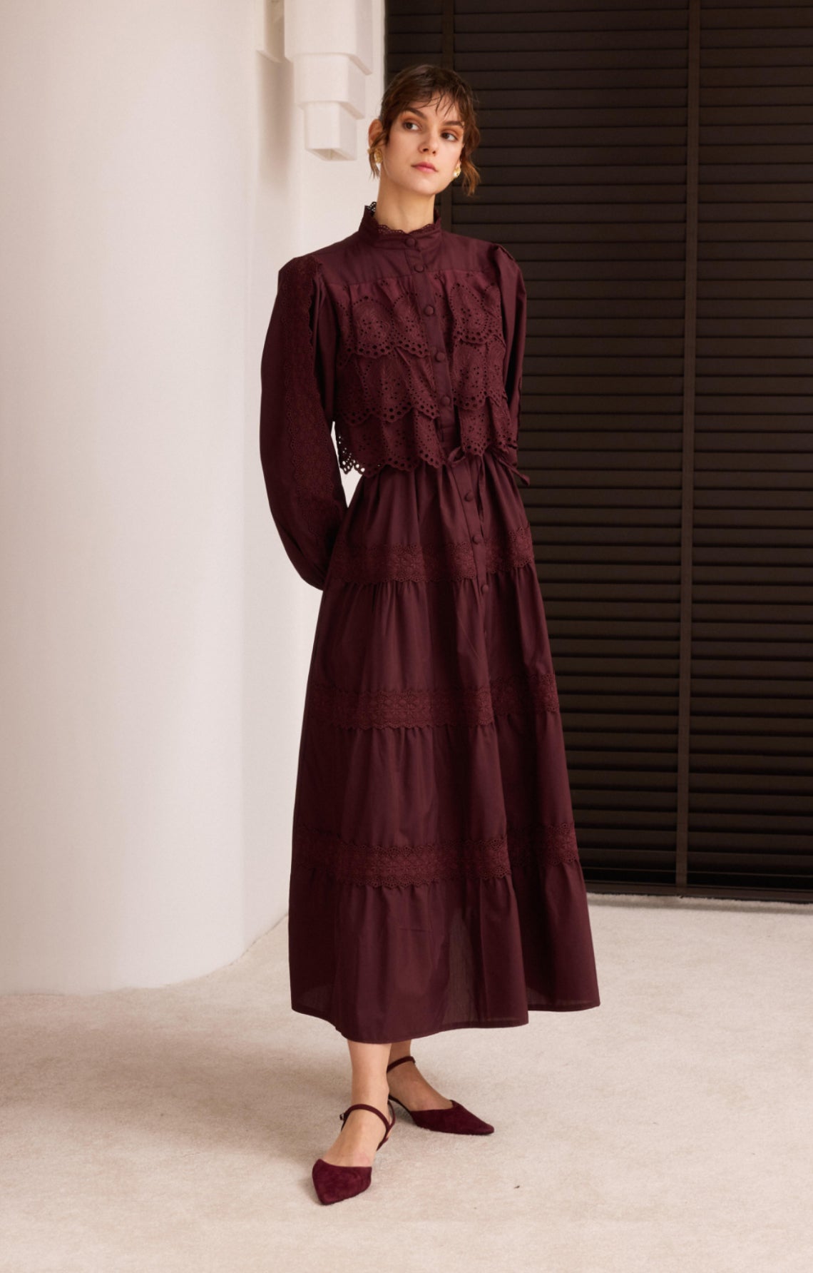 Classic Dentelle Dress 👗 فستان دانتيل كلاسيكي