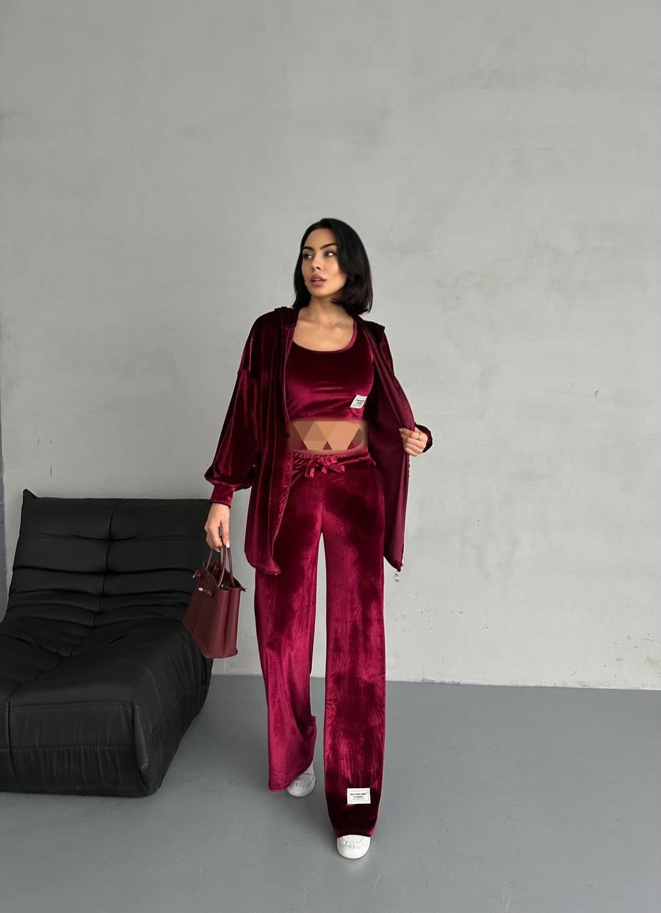 طقم مخملي أنيق وعملي من 3 قطع – Elegant & Practical 3-Piece Velvet