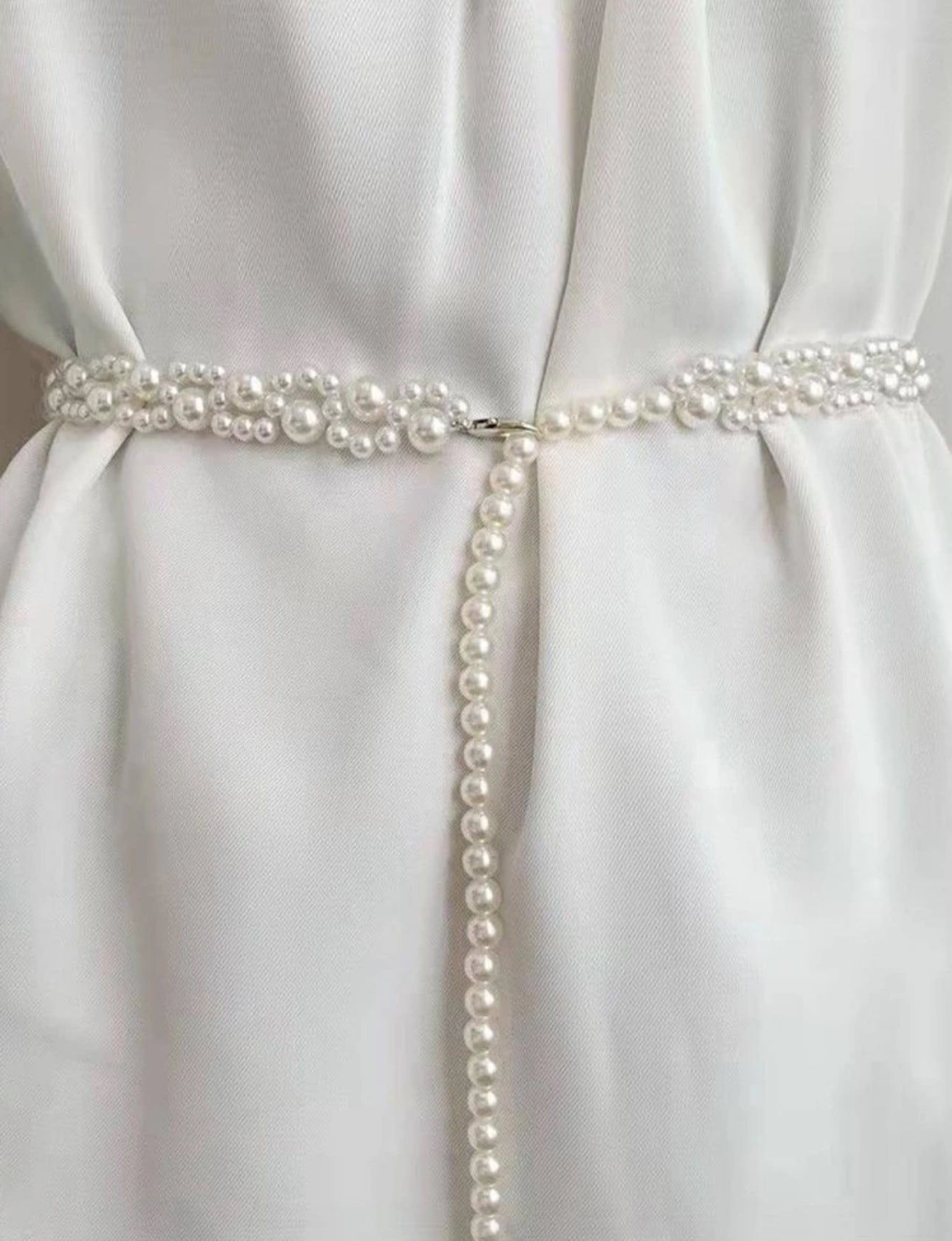 Elegant Pearl Belt
