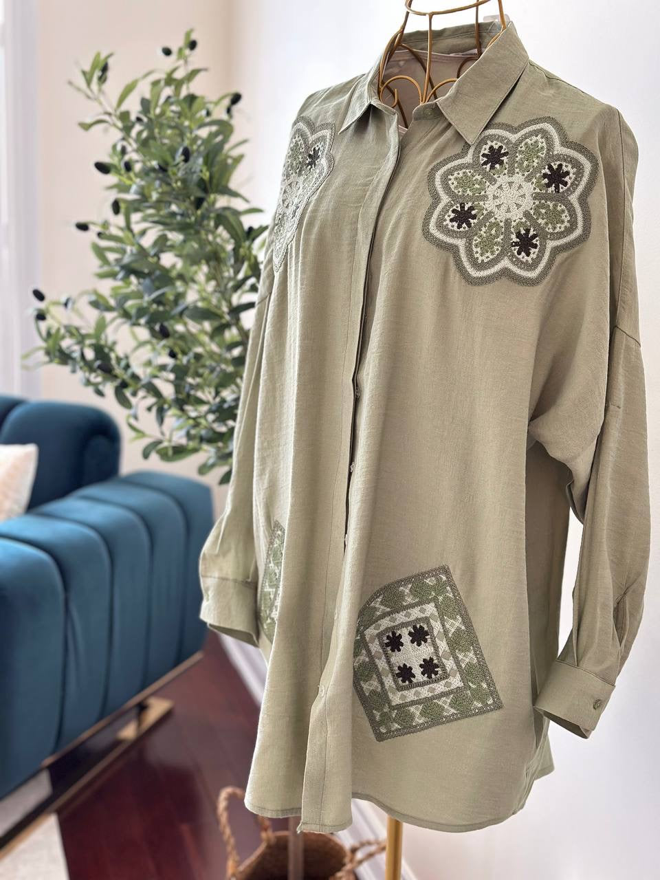 قميص الزهرات اليدوية | Handloom Petals Shirts (3 Colours)