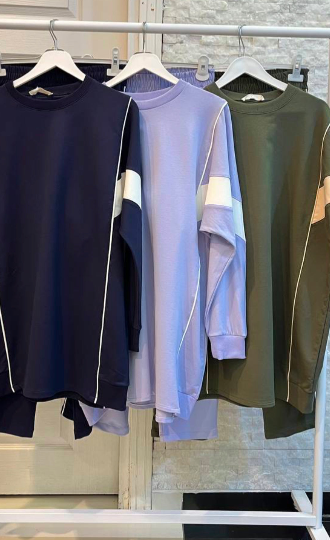 طقم رياضي أنيق يناسب الإطلالات اليومية Stylish Sports Set (5 colours)