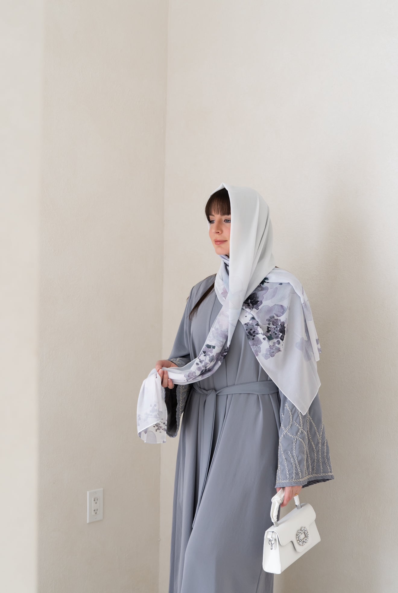 عباءة رِواء - The Riway Abaya (٣ الوان)