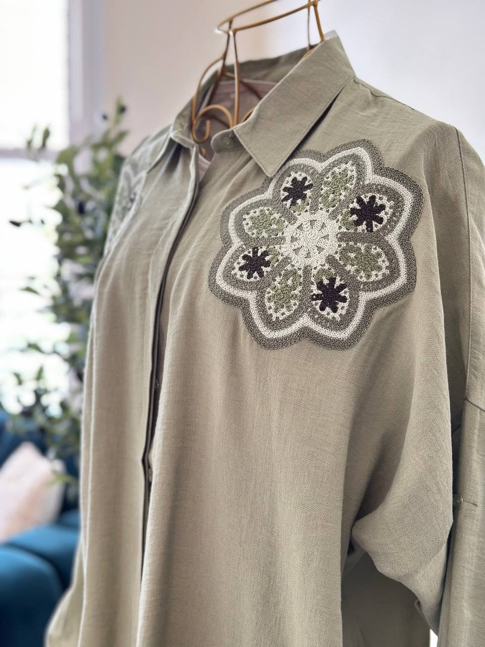 قميص الزهرات اليدوية | Handloom Petals Shirts (3 Colours)