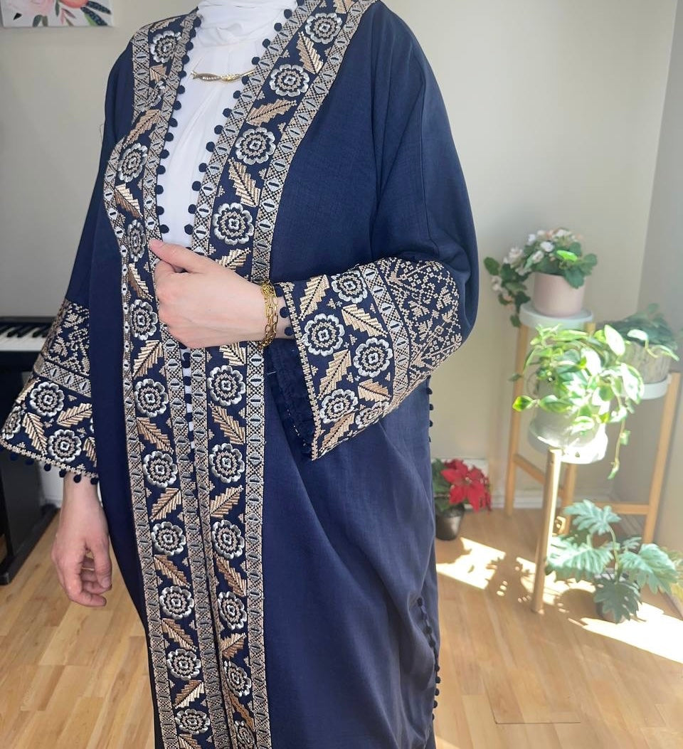 عباءة التطريز الفلسطيني