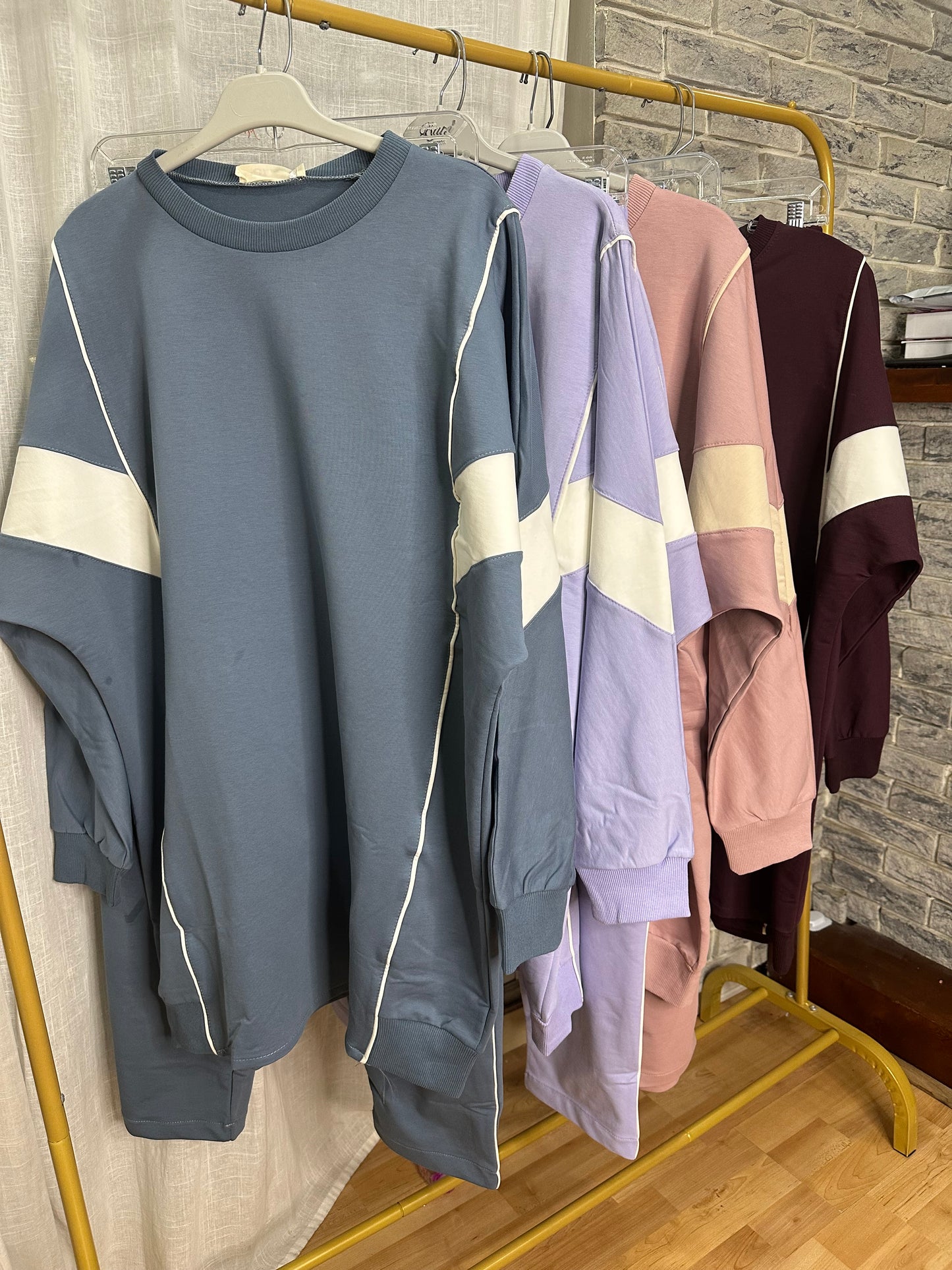 طقم رياضي أنيق يناسب الإطلالات اليومية Stylish Sports Set (5 colours)