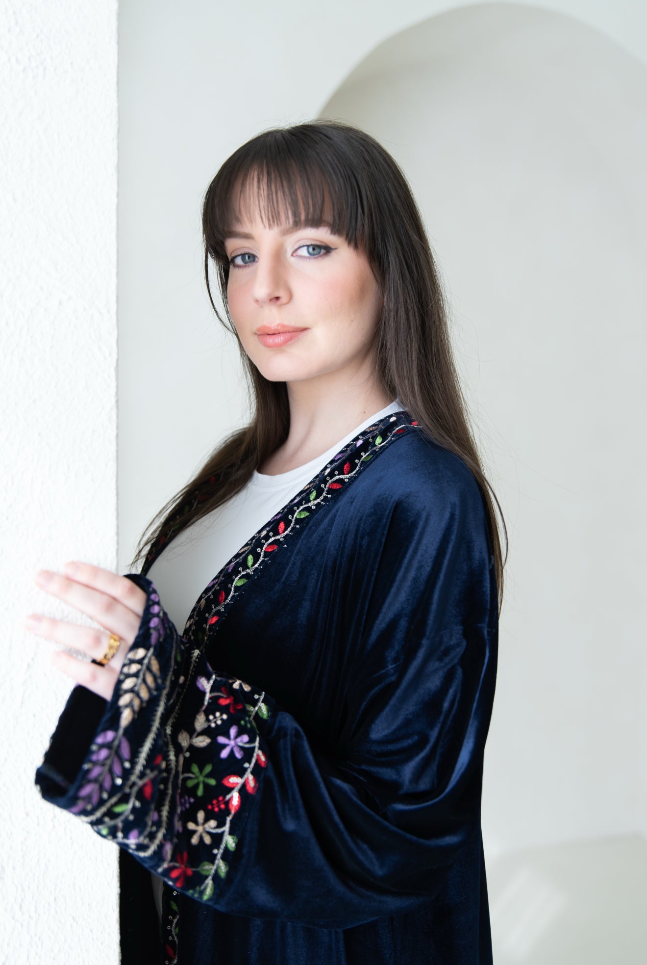 عباءة المخمل المزهر | The Velvet Blossom Abaya 🌿✨