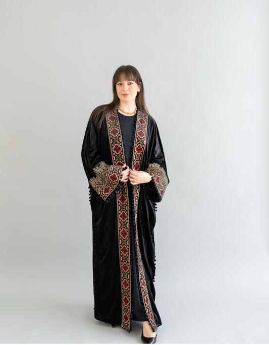 عباءة زهر النسرين | Nisreen Blossom Abaya