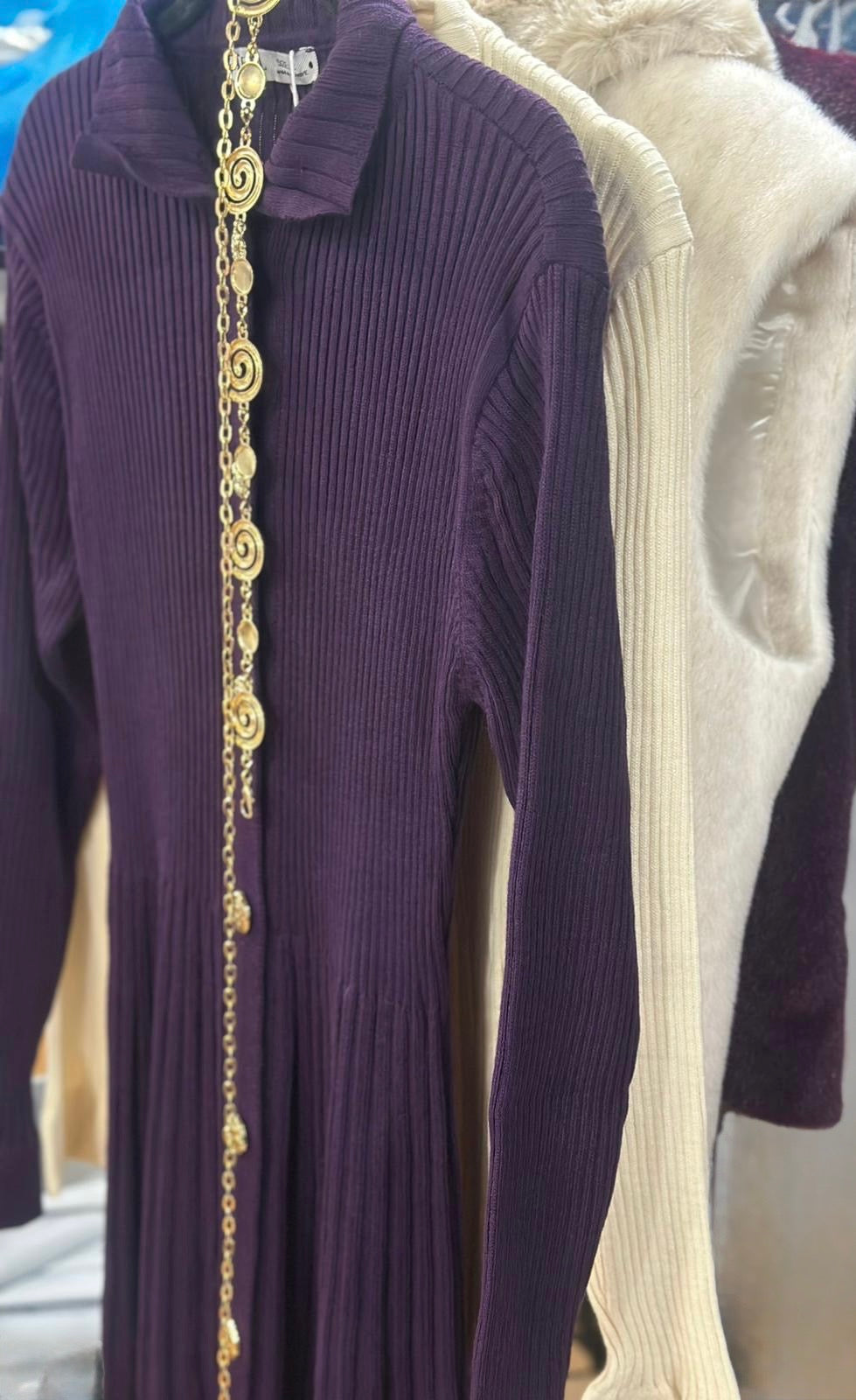 فستان صوفي بأزرار وحزام أنيق - Knitted Button-Down Dress with Elegant Belt