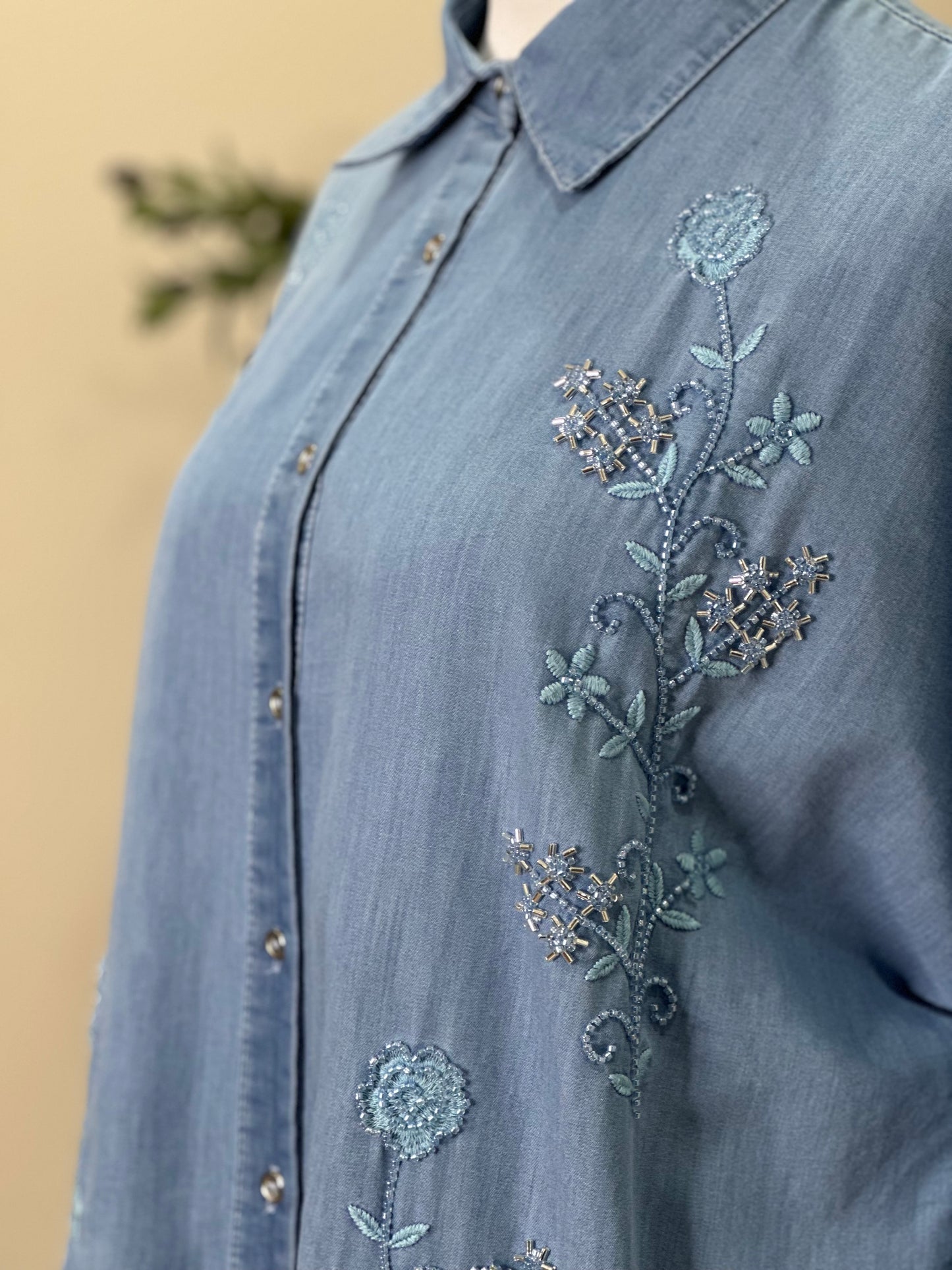 Flowers Shirt✨🩵 (2 Colours)