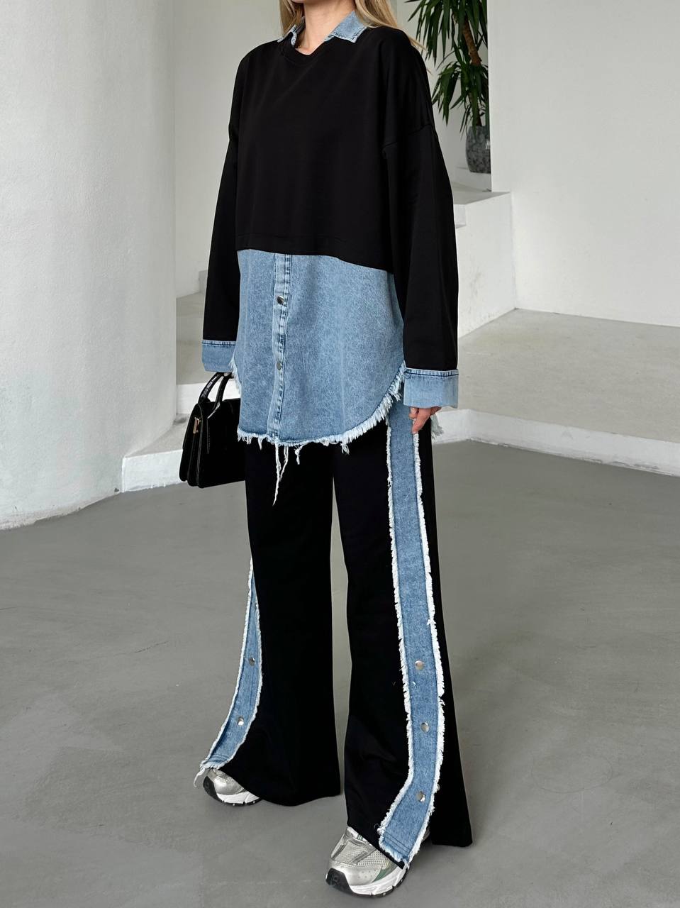 طقم كاجوال بدمج قطن ودنيم مع شريط جانبي وأزرار – Casual Cotton-Denim Set with Side Panel & Button Details (2 Colours)
