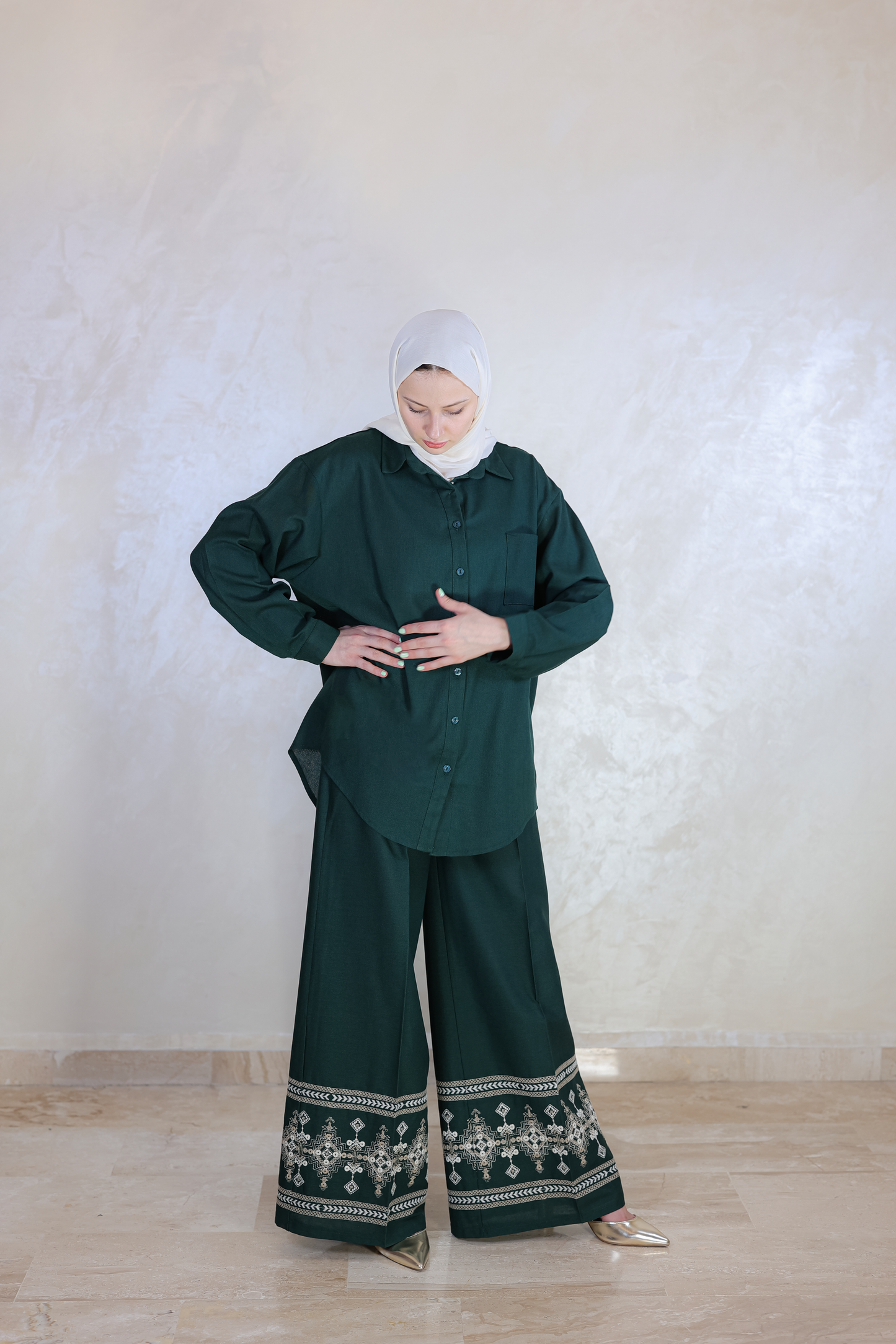 Two-Piece Embroidered Linen Outfit – Autumn طقم قطعتين مطرز (2 COLOURS)