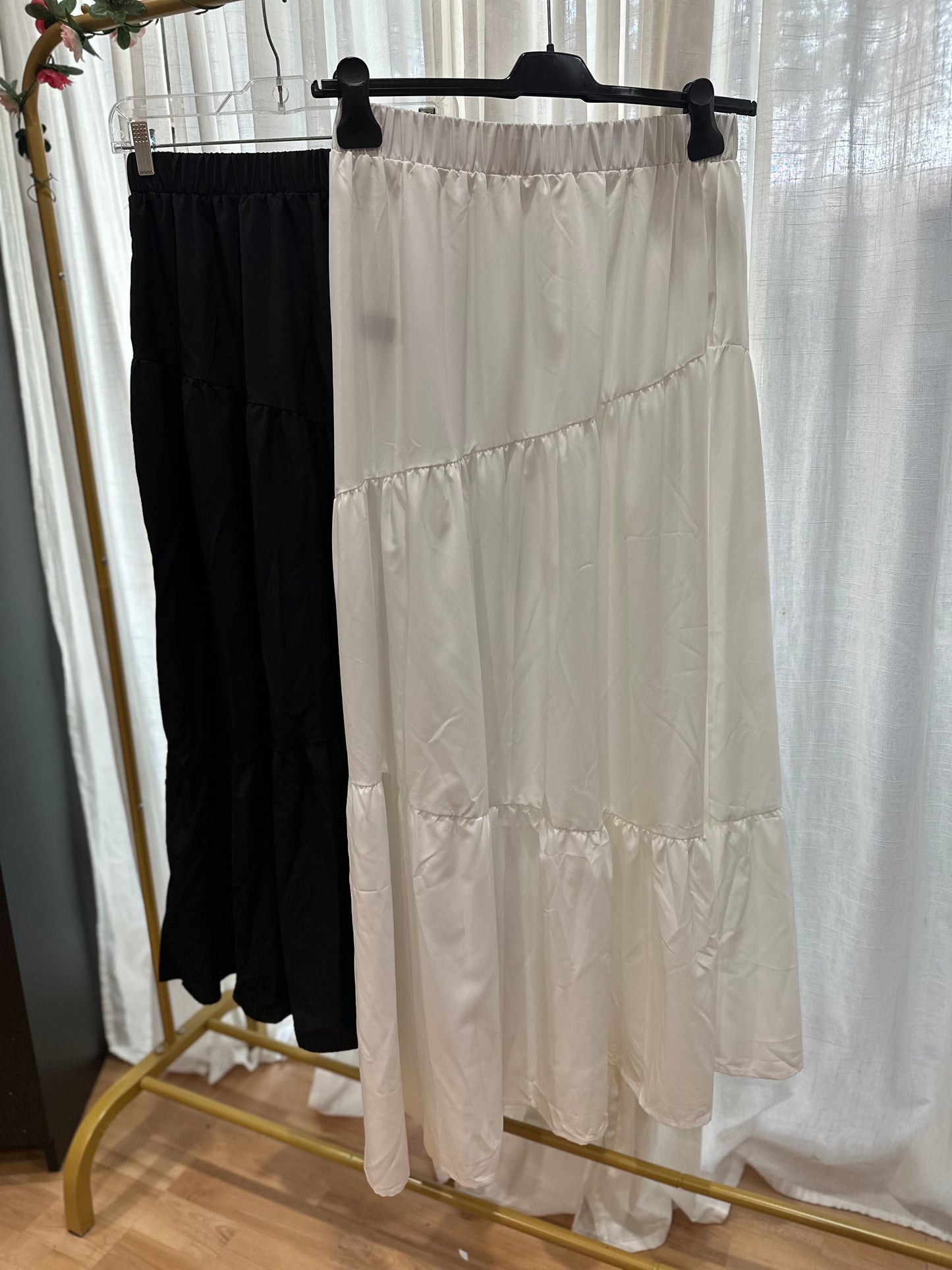 Under Dress Skirt (extension)