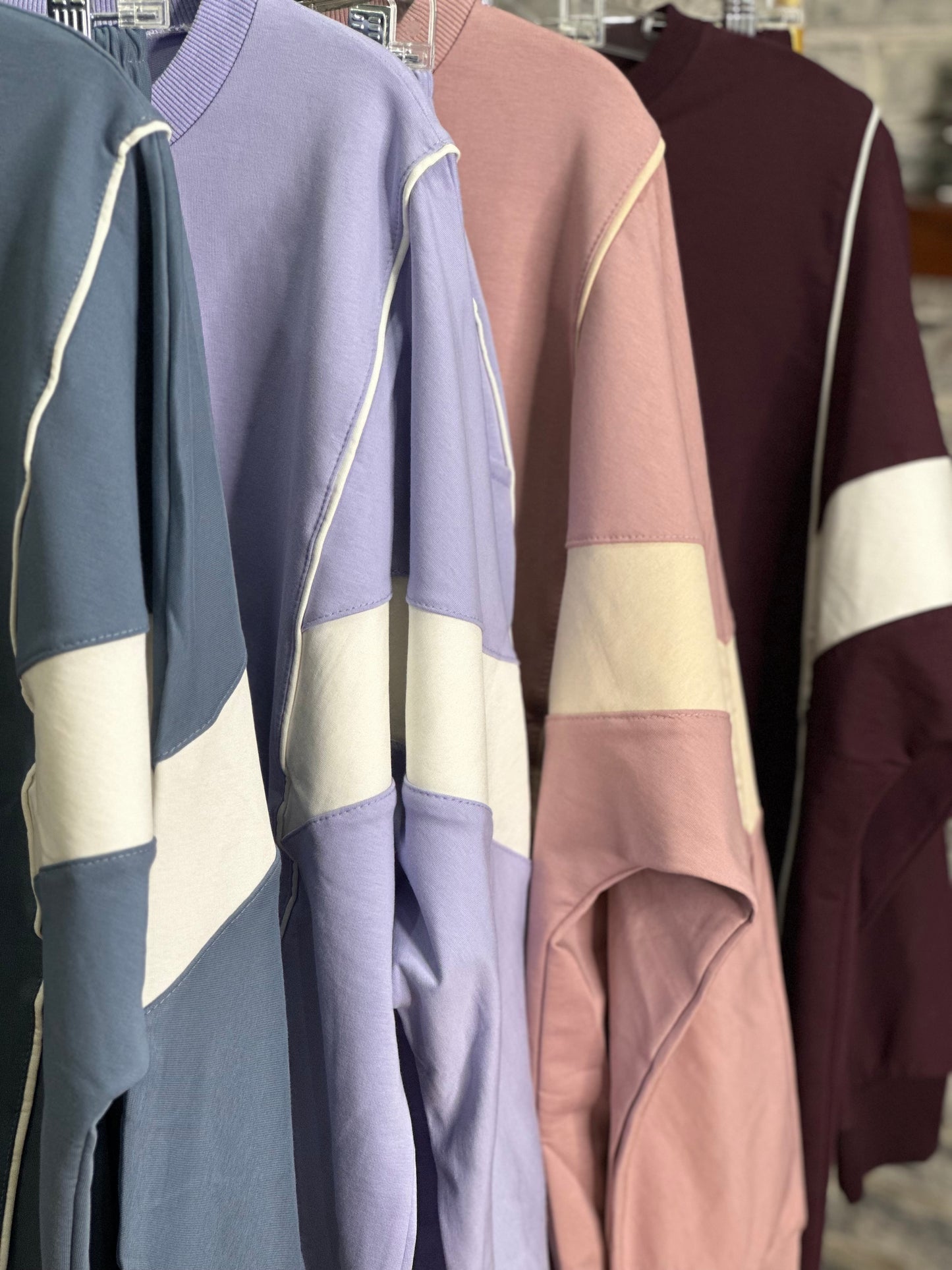 طقم رياضي أنيق يناسب الإطلالات اليومية Stylish Sports Set (5 colours)