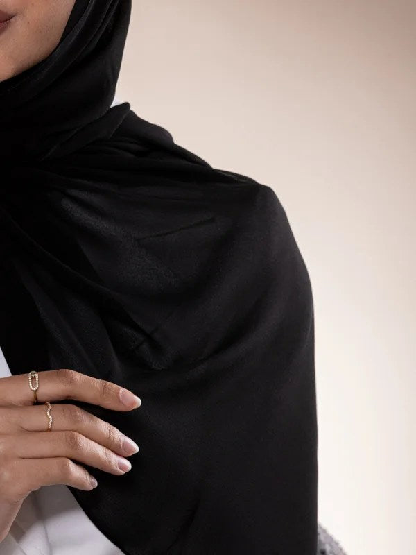 حجاب شيفون اسود - Black chiffon hijab
