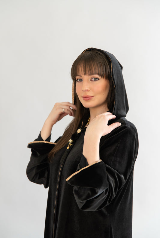 عباءة المخمل الملكي | The Royal Velvet Abaya