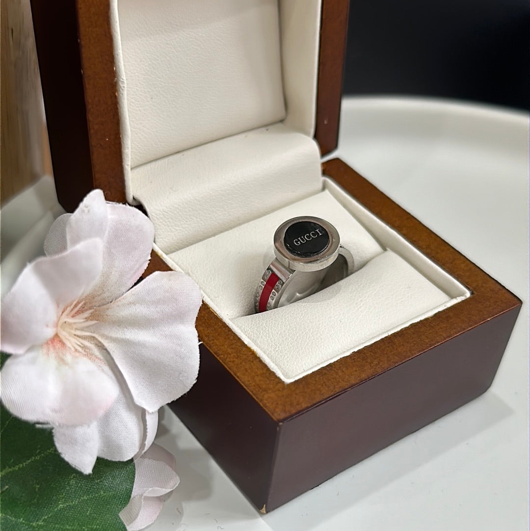 GC silver colour ring