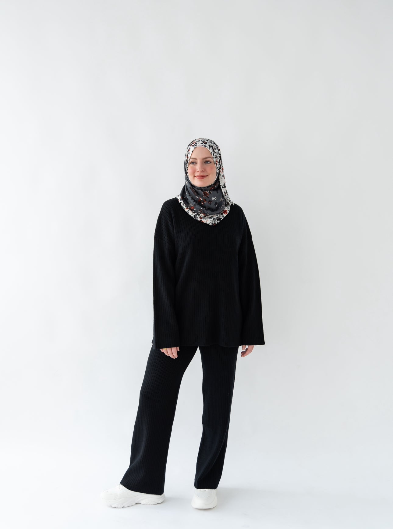 Refined Comfort Knitwear Set  طقم فرحا كروشيه براحة وأناقة