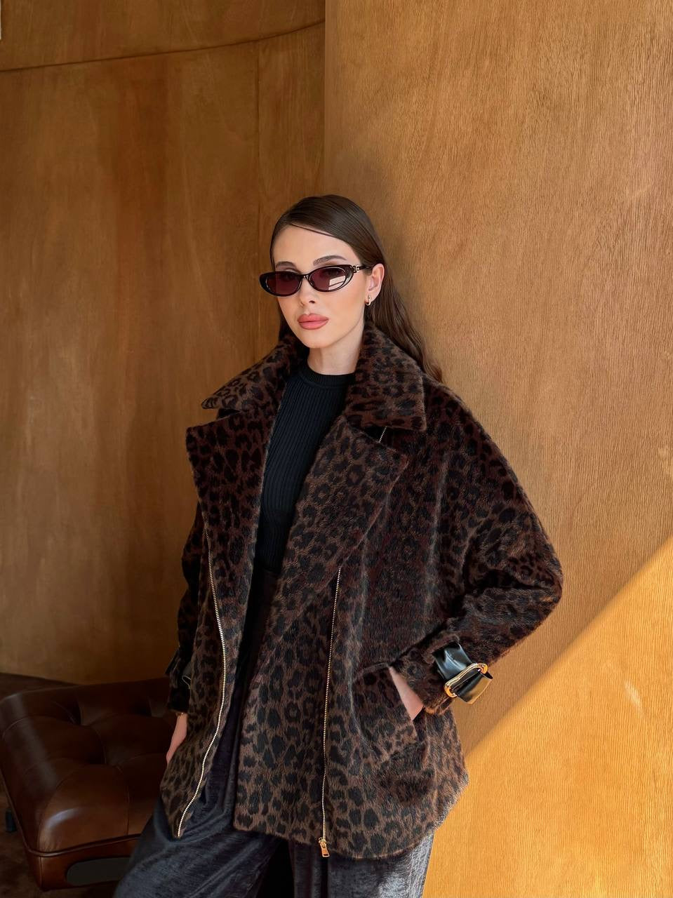 جكيت شتوي فخم بنقشة النمر – Luxurious Winter Jacket with Leopard Print