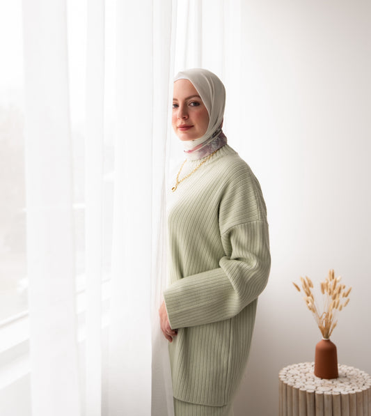 Refined Comfort Knitwear Set (Farah’s Collection) طقم كروشيه براحة وأناقة (مجموعة فرح)