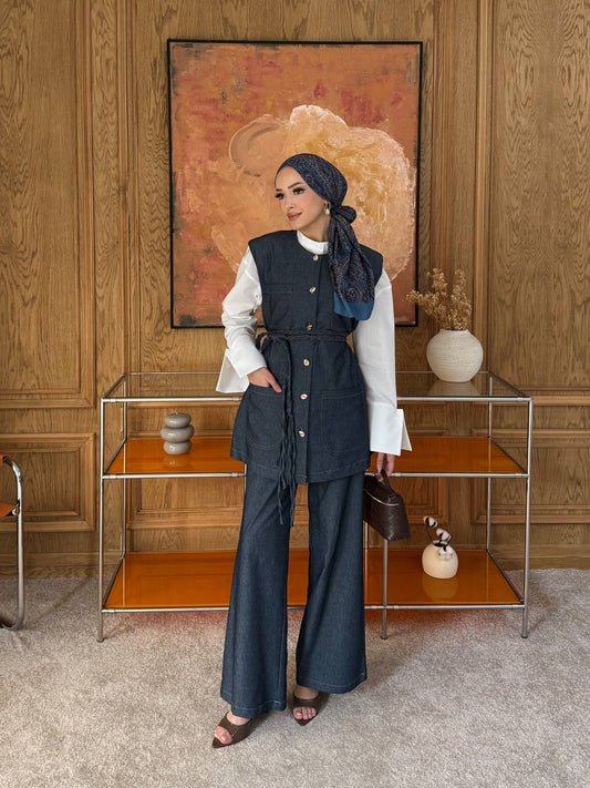 The Signature Denim Set with a Braided Belt | طقم الجينز المميز مع حزام جدولة