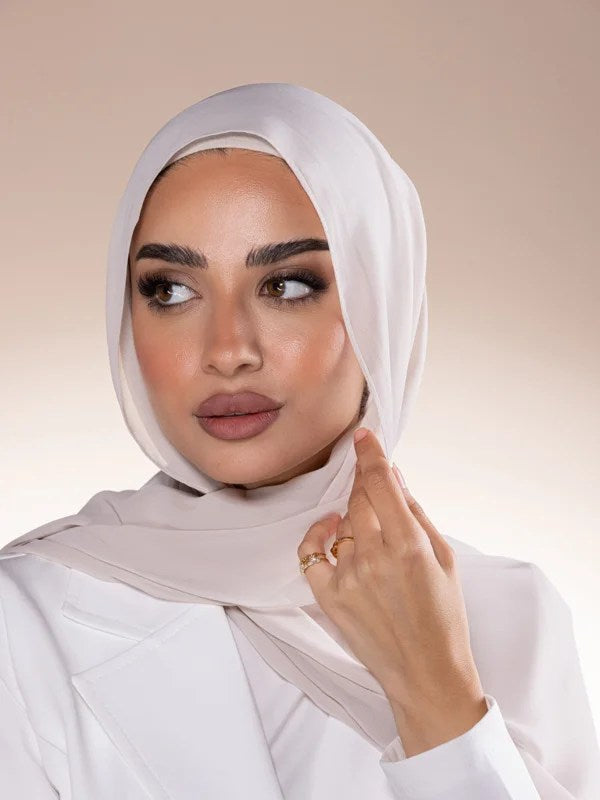 حجاب شيفون رمادي- Grey chiffon hijab